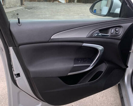 Серый Опель Инсигния, объемом двигателя 1.96 л и пробегом 239 тыс. км за 10000 $, фото 10 на Automoto.ua