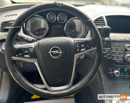 Серый Опель Инсигния, объемом двигателя 2 л и пробегом 224 тыс. км за 10800 $, фото 13 на Automoto.ua