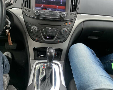 Серый Опель Инсигния, объемом двигателя 1.96 л и пробегом 239 тыс. км за 10000 $, фото 6 на Automoto.ua