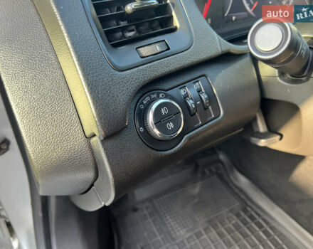 Серый Опель Инсигния, объемом двигателя 1.96 л и пробегом 285 тыс. км за 9650 $, фото 19 на Automoto.ua