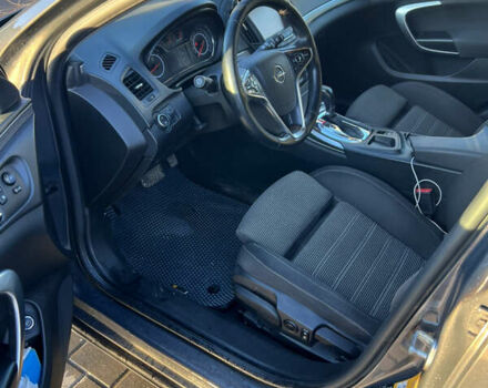 Серый Опель Инсигния, объемом двигателя 2 л и пробегом 248 тыс. км за 9750 $, фото 12 на Automoto.ua