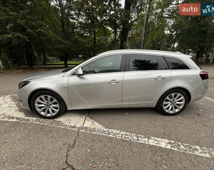 Серый Опель Инсигния, объемом двигателя 1.96 л и пробегом 253 тыс. км за 11199 $, фото 1 на Automoto.ua