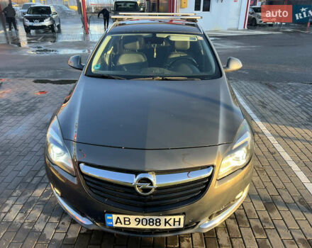 Серый Опель Инсигния, объемом двигателя 2 л и пробегом 248 тыс. км за 9750 $, фото 1 на Automoto.ua