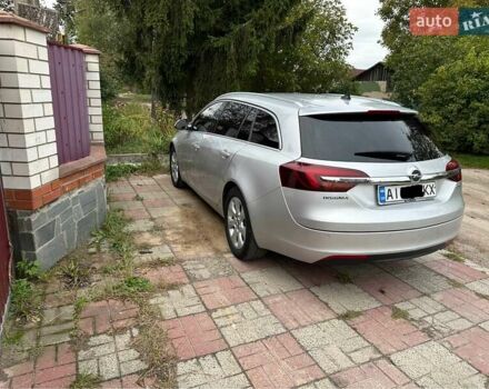 Серый Опель Инсигния, объемом двигателя 1.96 л и пробегом 290 тыс. км за 10500 $, фото 4 на Automoto.ua