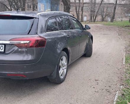 Серый Опель Инсигния, объемом двигателя 1.96 л и пробегом 292 тыс. км за 11000 $, фото 6 на Automoto.ua