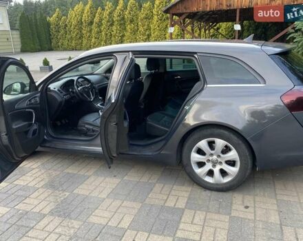 Серый Опель Инсигния, объемом двигателя 1.96 л и пробегом 231 тыс. км за 8800 $, фото 4 на Automoto.ua