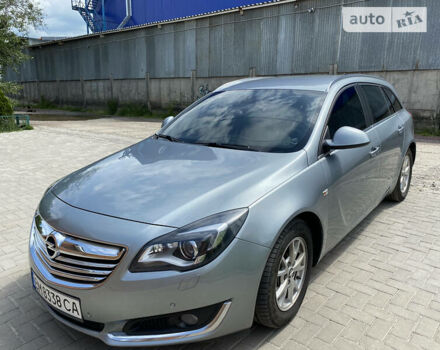 Серый Опель Инсигния, объемом двигателя 2 л и пробегом 211 тыс. км за 9500 $, фото 6 на Automoto.ua