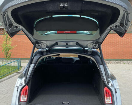 Серый Опель Инсигния, объемом двигателя 2 л и пробегом 211 тыс. км за 9500 $, фото 13 на Automoto.ua