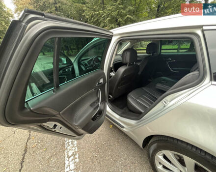 Серый Опель Инсигния, объемом двигателя 1.96 л и пробегом 253 тыс. км за 11199 $, фото 14 на Automoto.ua