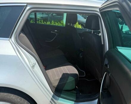 Сірий Опель Інсігнія, об'ємом двигуна 2 л та пробігом 277 тис. км за 9700 $, фото 11 на Automoto.ua