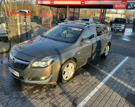 Серый Опель Инсигния, объемом двигателя 2 л и пробегом 248 тыс. км за 9750 $, фото 2 на Automoto.ua