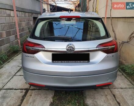 Сірий Опель Інсігнія, об'ємом двигуна 1.96 л та пробігом 300 тис. км за 9000 $, фото 4 на Automoto.ua