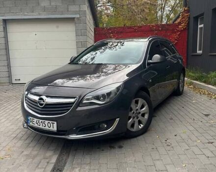 Серый Опель Инсигния, объемом двигателя 1.96 л и пробегом 205 тыс. км за 10700 $, фото 3 на Automoto.ua