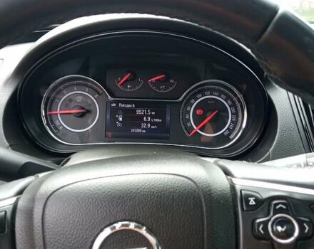 Серый Опель Инсигния, объемом двигателя 2 л и пробегом 240 тыс. км за 9500 $, фото 11 на Automoto.ua