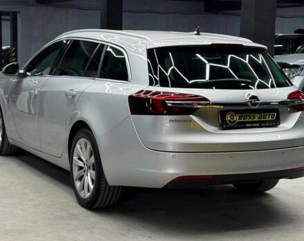 Серый Опель Инсигния, объемом двигателя 2 л и пробегом 253 тыс. км за 11600 $, фото 3 на Automoto.ua