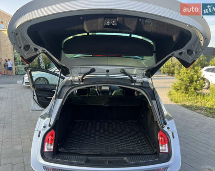 Серый Опель Инсигния, объемом двигателя 1.96 л и пробегом 285 тыс. км за 9650 $, фото 13 на Automoto.ua