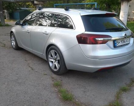 Серый Опель Инсигния, объемом двигателя 2 л и пробегом 270 тыс. км за 10499 $, фото 3 на Automoto.ua