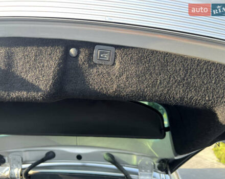 Серый Опель Инсигния, объемом двигателя 1.96 л и пробегом 285 тыс. км за 9650 $, фото 10 на Automoto.ua