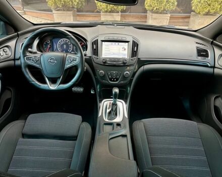 Серый Опель Инсигния, объемом двигателя 2 л и пробегом 250 тыс. км за 7700 $, фото 4 на Automoto.ua