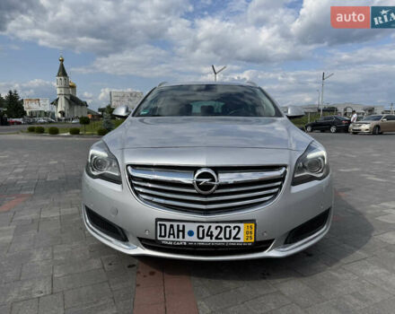 Серый Опель Инсигния, объемом двигателя 1.96 л и пробегом 231 тыс. км за 9999 $, фото 2 на Automoto.ua