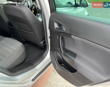 Серый Опель Инсигния, объемом двигателя 1.96 л и пробегом 231 тыс. км за 9999 $, фото 21 на Automoto.ua