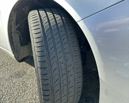 Сірий Опель Інсігнія, об'ємом двигуна 1.6 л та пробігом 249 тис. км за 9800 $, фото 24 на Automoto.ua