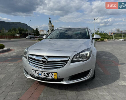 Серый Опель Инсигния, объемом двигателя 1.96 л и пробегом 231 тыс. км за 9999 $, фото 1 на Automoto.ua