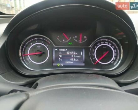 Сірий Опель Інсігнія, об'ємом двигуна 1.6 л та пробігом 226 тис. км за 12000 $, фото 6 на Automoto.ua