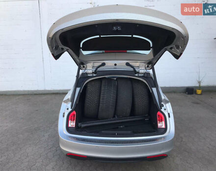 Серый Опель Инсигния, объемом двигателя 1.6 л и пробегом 233 тыс. км за 10500 $, фото 7 на Automoto.ua