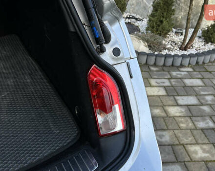 Серый Опель Инсигния, объемом двигателя 1.6 л и пробегом 249 тыс. км за 9500 $, фото 7 на Automoto.ua