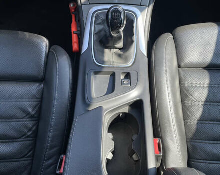 Сірий Опель Інсігнія, об'ємом двигуна 1.96 л та пробігом 297 тис. км за 11000 $, фото 136 на Automoto.ua