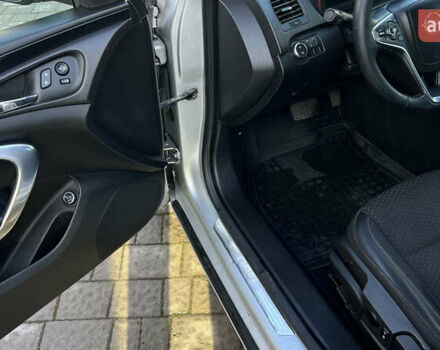 Серый Опель Инсигния, объемом двигателя 1.6 л и пробегом 249 тыс. км за 9500 $, фото 22 на Automoto.ua