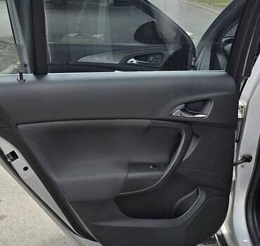 Сірий Опель Інсігнія, об'ємом двигуна 1.96 л та пробігом 249 тис. км за 13100 $, фото 15 на Automoto.ua