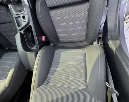 Сірий Опель Інсігнія, об'ємом двигуна 1.6 л та пробігом 185 тис. км за 8200 $, фото 25 на Automoto.ua