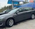 Серый Опель Инсигния, объемом двигателя 1.96 л и пробегом 169 тыс. км за 10000 $, фото 4 на Automoto.ua