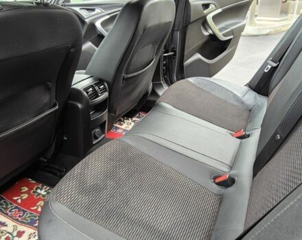 Серый Опель Инсигния, объемом двигателя 2 л и пробегом 329 тыс. км за 9000 $, фото 2 на Automoto.ua