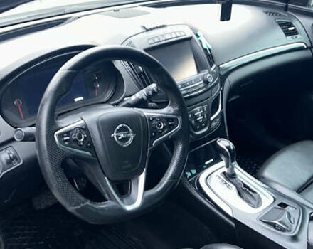 Серый Опель Инсигния, объемом двигателя 2 л и пробегом 234 тыс. км за 11000 $, фото 3 на Automoto.ua