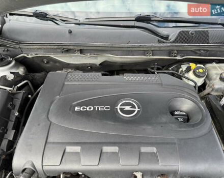 Серый Опель Инсигния, объемом двигателя 1.96 л и пробегом 231 тыс. км за 9999 $, фото 40 на Automoto.ua