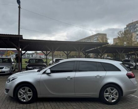 Серый Опель Инсигния, объемом двигателя 0 л и пробегом 215 тыс. км за 10750 $, фото 1 на Automoto.ua