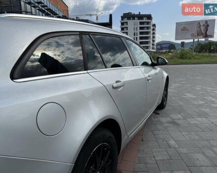 Серый Опель Инсигния, объемом двигателя 1.96 л и пробегом 231 тыс. км за 9999 $, фото 9 на Automoto.ua