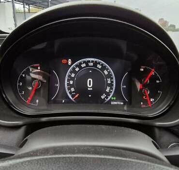 Опель Инсигния 2015 в Киеве на Automoto.ua Серый Опель Инсигния, объемом двигателя 1.96 л и пробегом 316 тыс. км за 9500 $, фото 3 на Automoto.ua