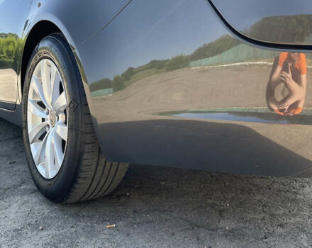 Сірий Опель Інсігнія, об'ємом двигуна 1.96 л та пробігом 297 тис. км за 11000 $, фото 156 на Automoto.ua