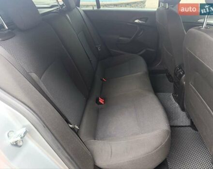 Сірий Опель Інсігнія, об'ємом двигуна 2 л та пробігом 259 тис. км за 9350 $, фото 18 на Automoto.ua