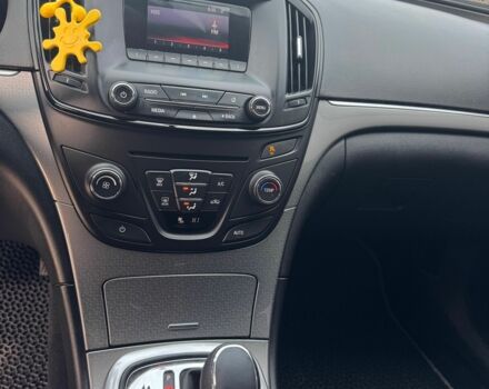 Сірий Опель Інсігнія, об'ємом двигуна 2 л та пробігом 240 тис. км за 9000 $, фото 2 на Automoto.ua