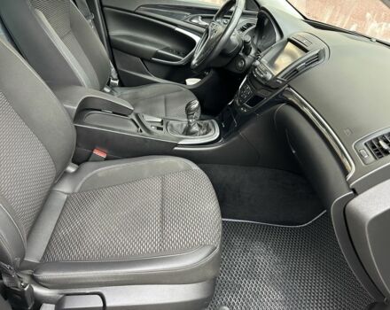 Серый Опель Инсигния, объемом двигателя 2 л и пробегом 215 тыс. км за 11200 $, фото 14 на Automoto.ua