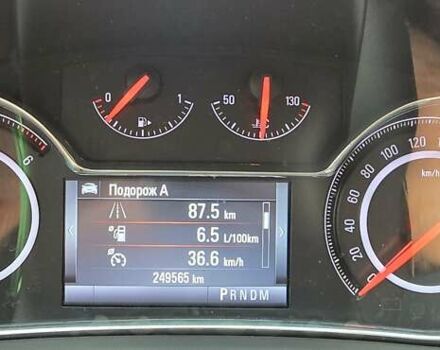 Сірий Опель Інсігнія, об'ємом двигуна 1.96 л та пробігом 249 тис. км за 13100 $, фото 18 на Automoto.ua