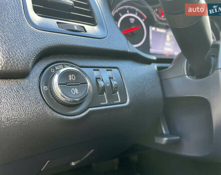 Серый Опель Инсигния, объемом двигателя 1.6 л и пробегом 238 тыс. км за 9700 $, фото 26 на Automoto.ua