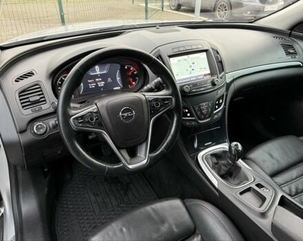 Серый Опель Инсигния, объемом двигателя 2 л и пробегом 212 тыс. км за 10650 $, фото 11 на Automoto.ua