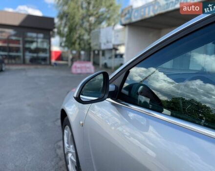 Сірий Опель Інсігнія, об'ємом двигуна 1.6 л та пробігом 195 тис. км за 11500 $, фото 85 на Automoto.ua