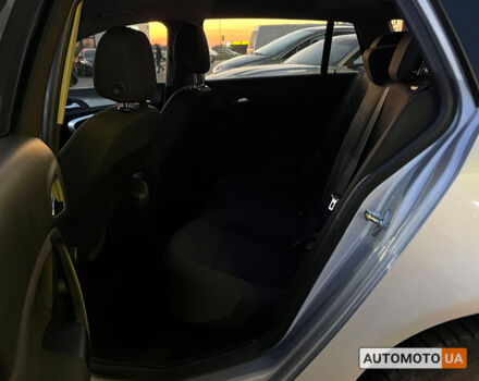 Сірий Опель Інсігнія, об'ємом двигуна 1.6 л та пробігом 208 тис. км за 9800 $, фото 23 на Automoto.ua